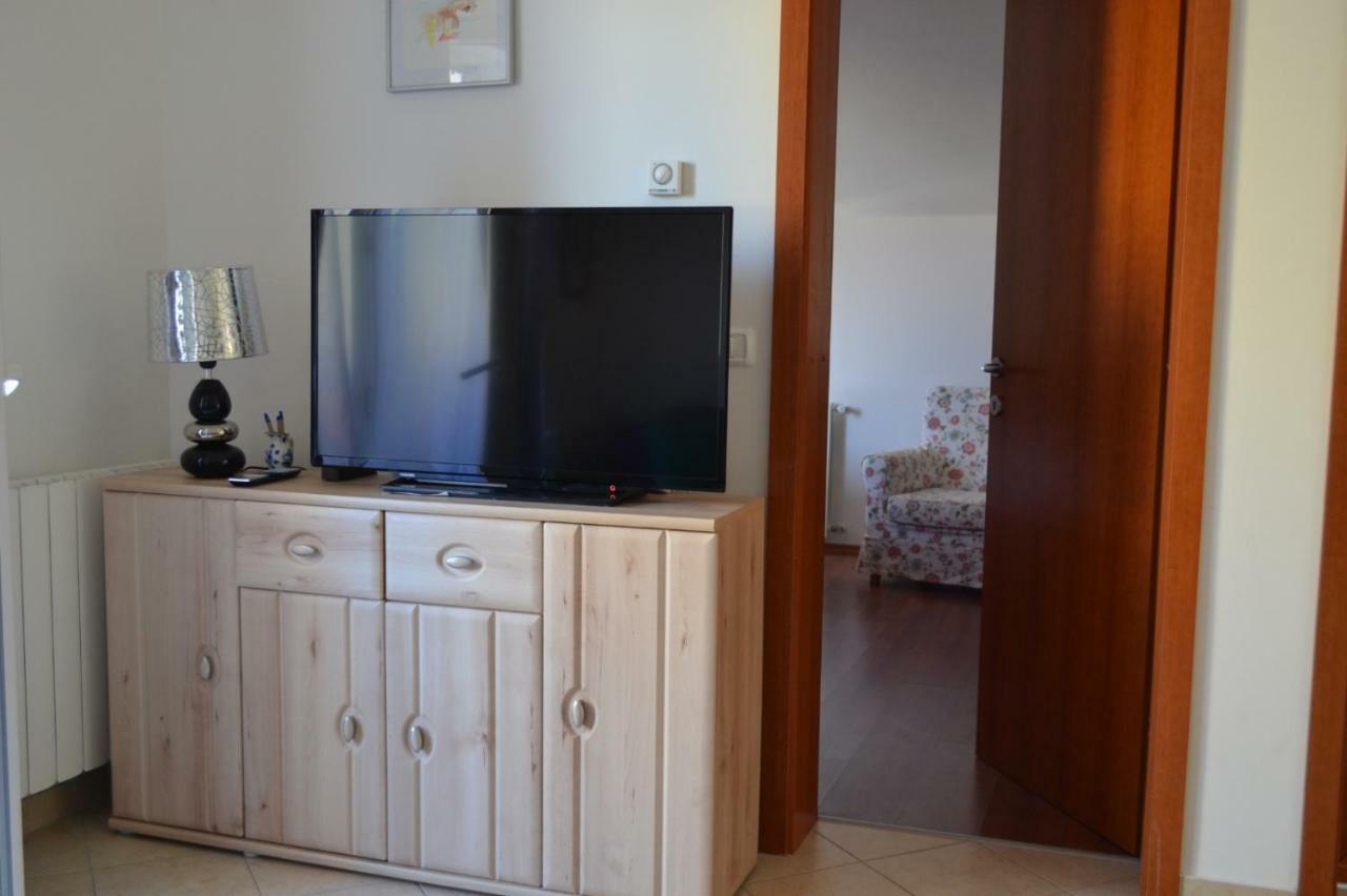 Apartment Din Banjole Ngoại thất bức ảnh
